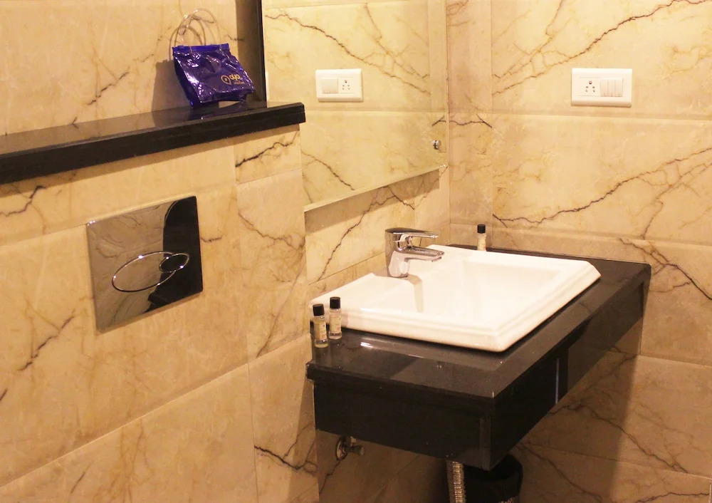 OYO 937 Sand Stone Hotel