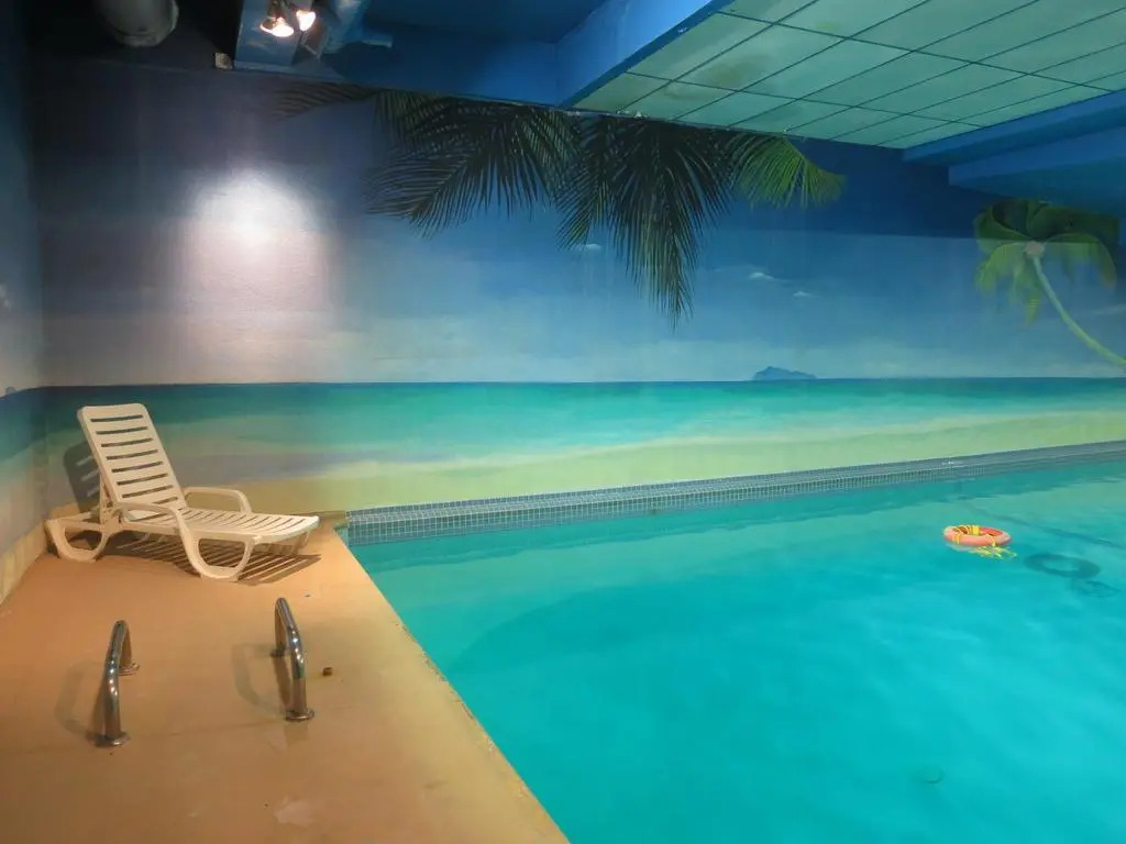 Tropicana Suite Hotel