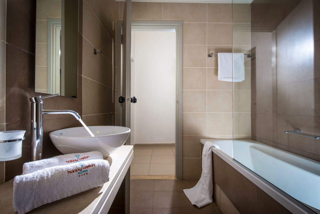 Happy Cretan Suites