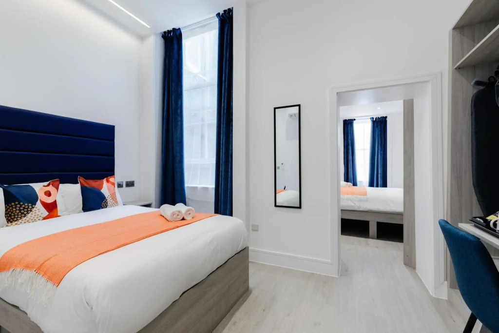 Upper Berkeley Hotel