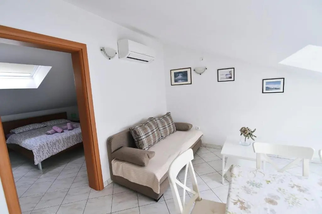 Apartments Luni