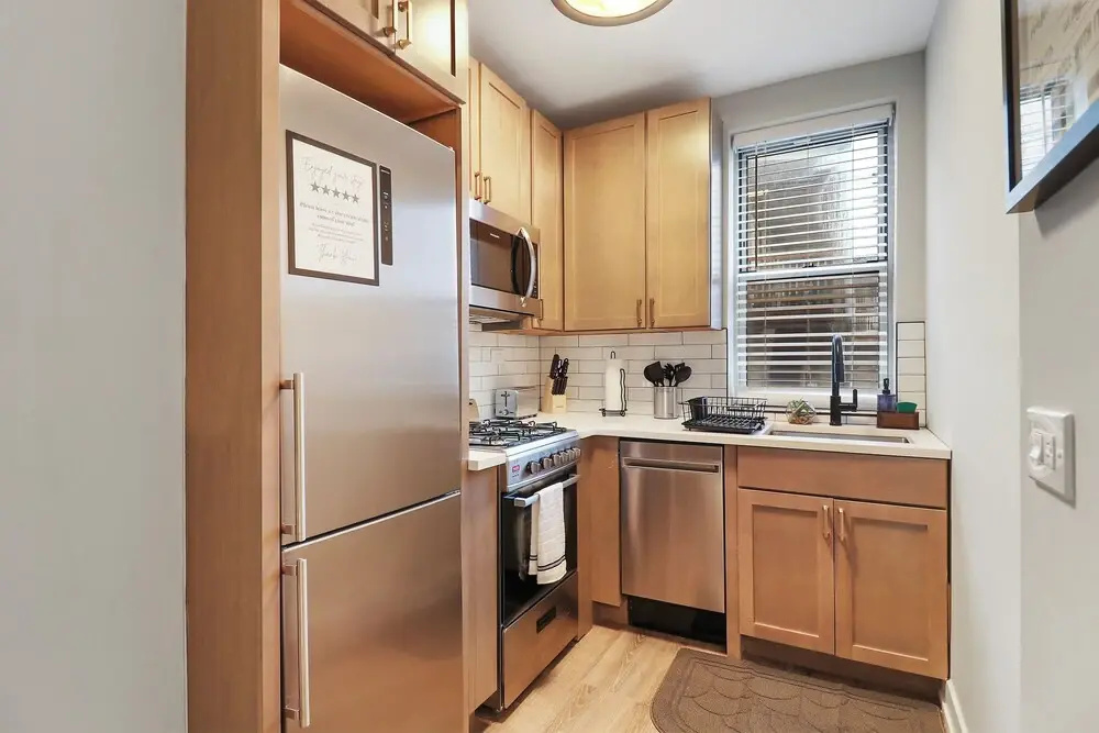 Cozy 2BR - Montrose 1A