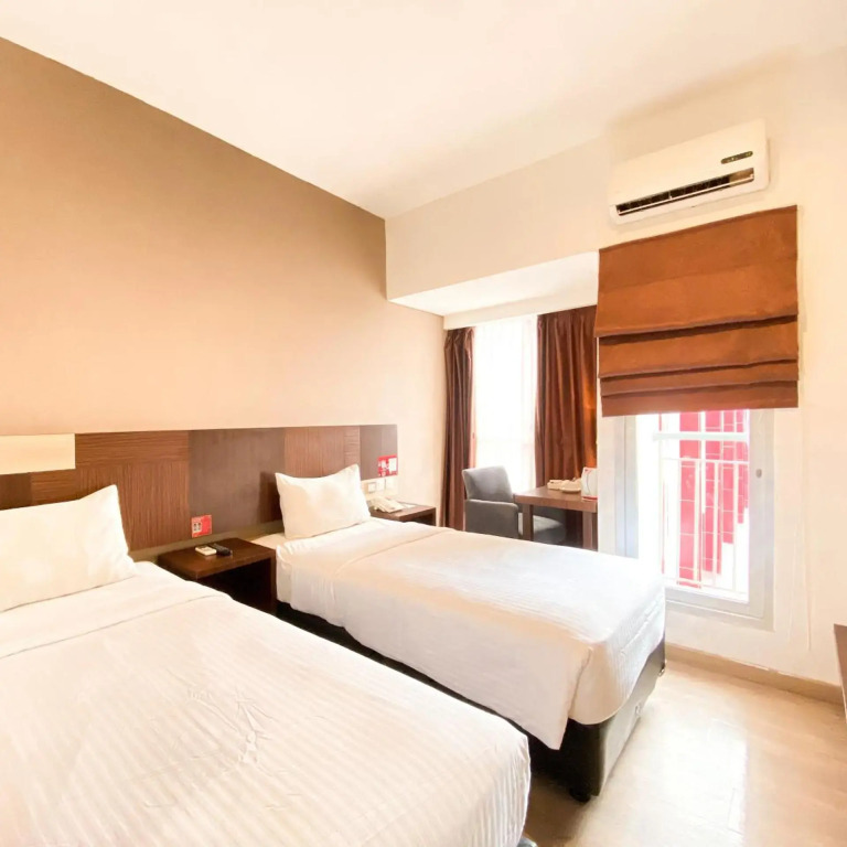 Hotel Gunawangsa MERR
