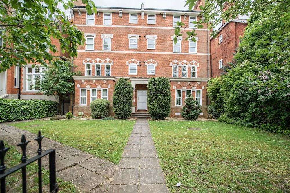 Hampden Apartments - The Meghan