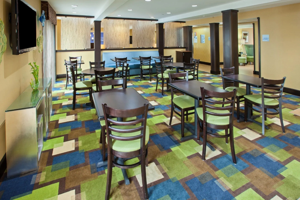 Holiday Inn Express - Bowling Green by IHG