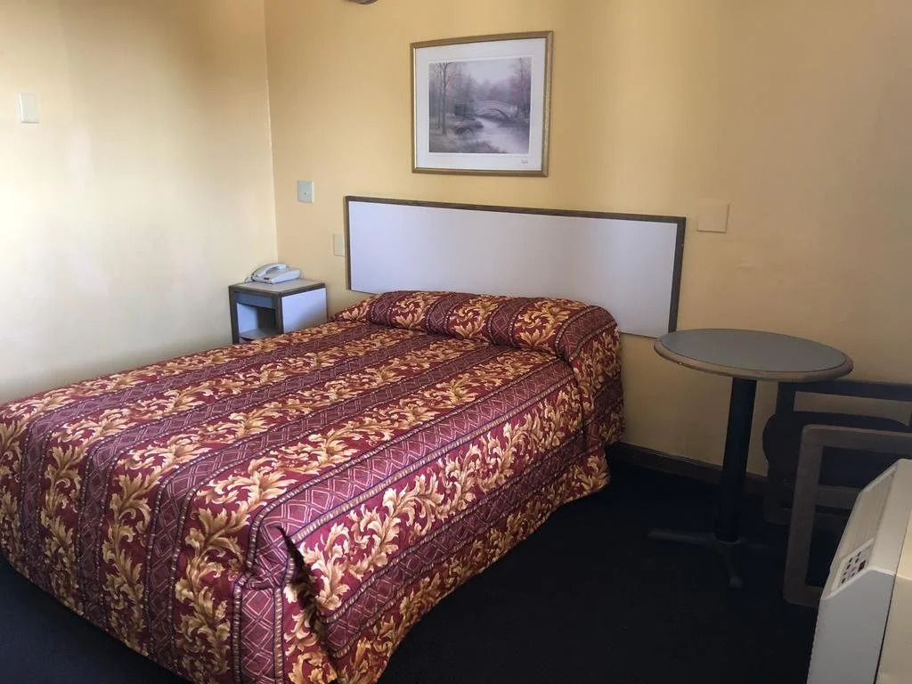 Lone Star Inn