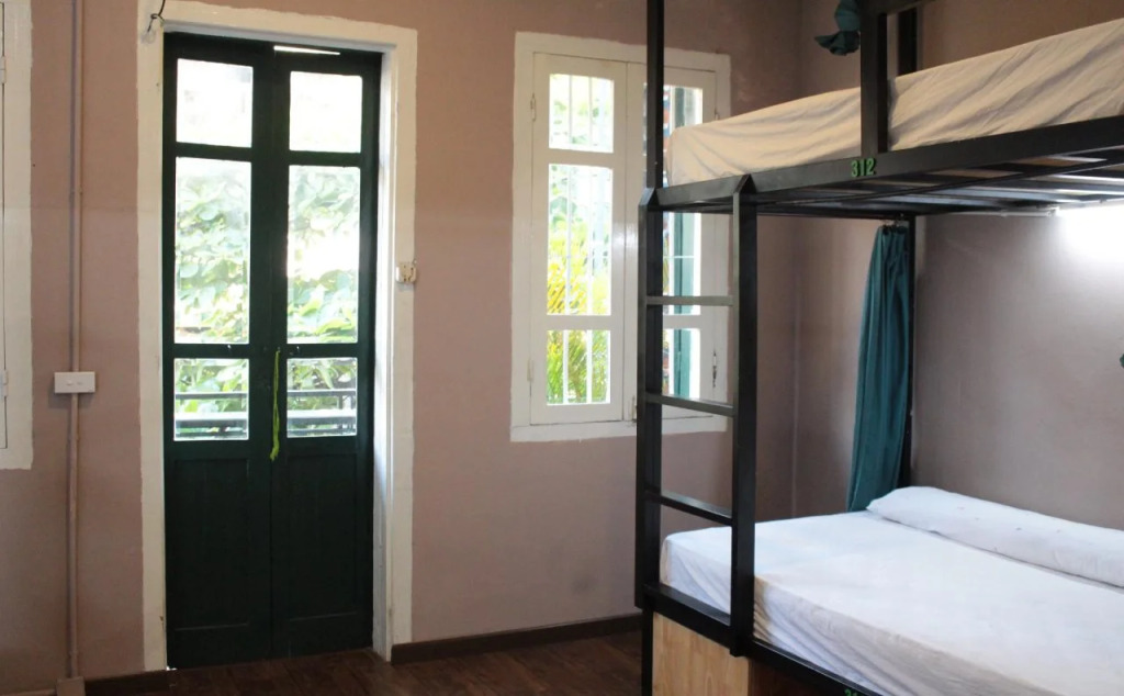 L'etage House - Hostel