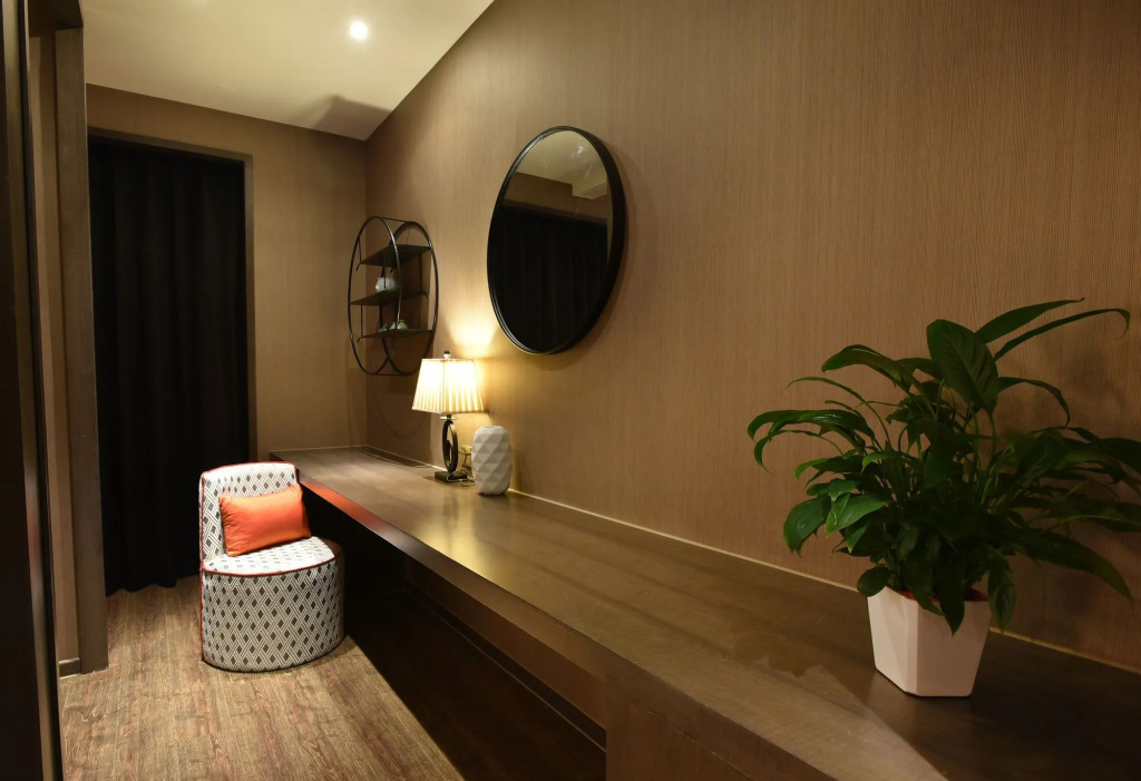 SHANGHAI-DECO Hotel-Free shuttle bus to Pudong Airport and Disneyland