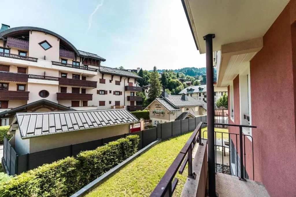 Cozy apartment with balcony 100 m from the Bettex gondola