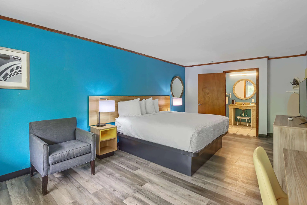 Days Inn by Wyndham Foley - North Gulf Shores