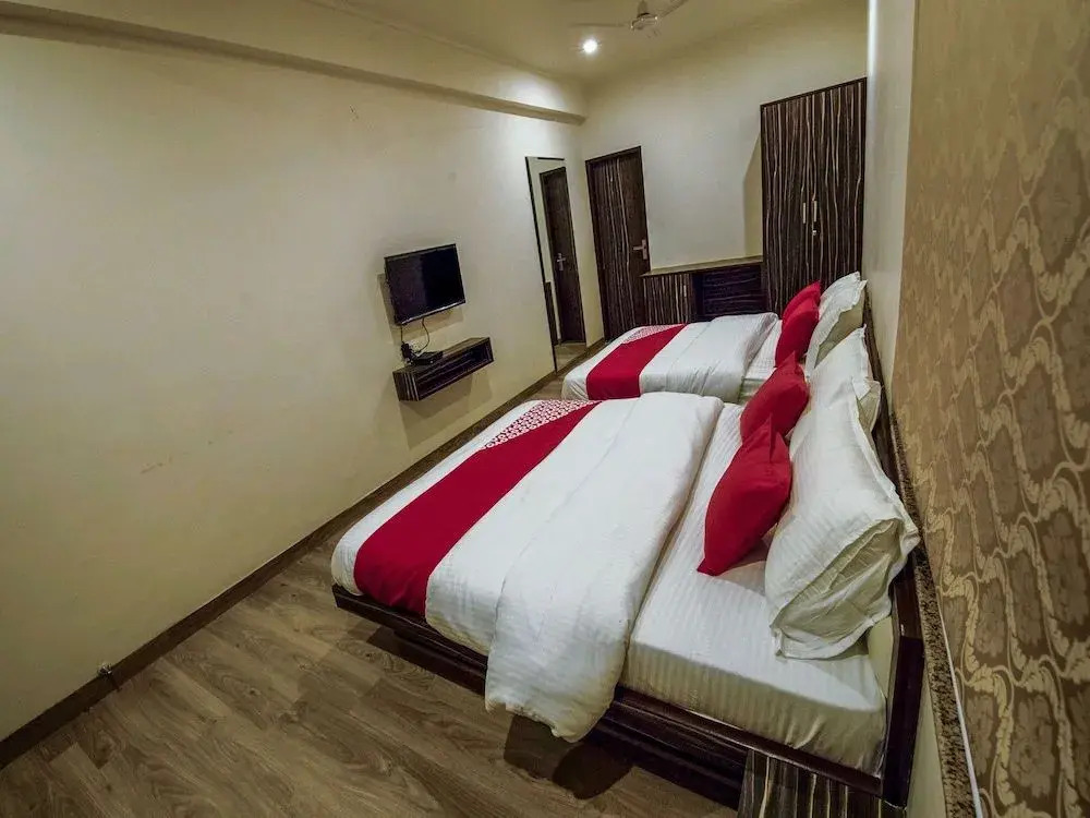 Gulabi Bagh Resort (A unit of Sarvmangla Garden)