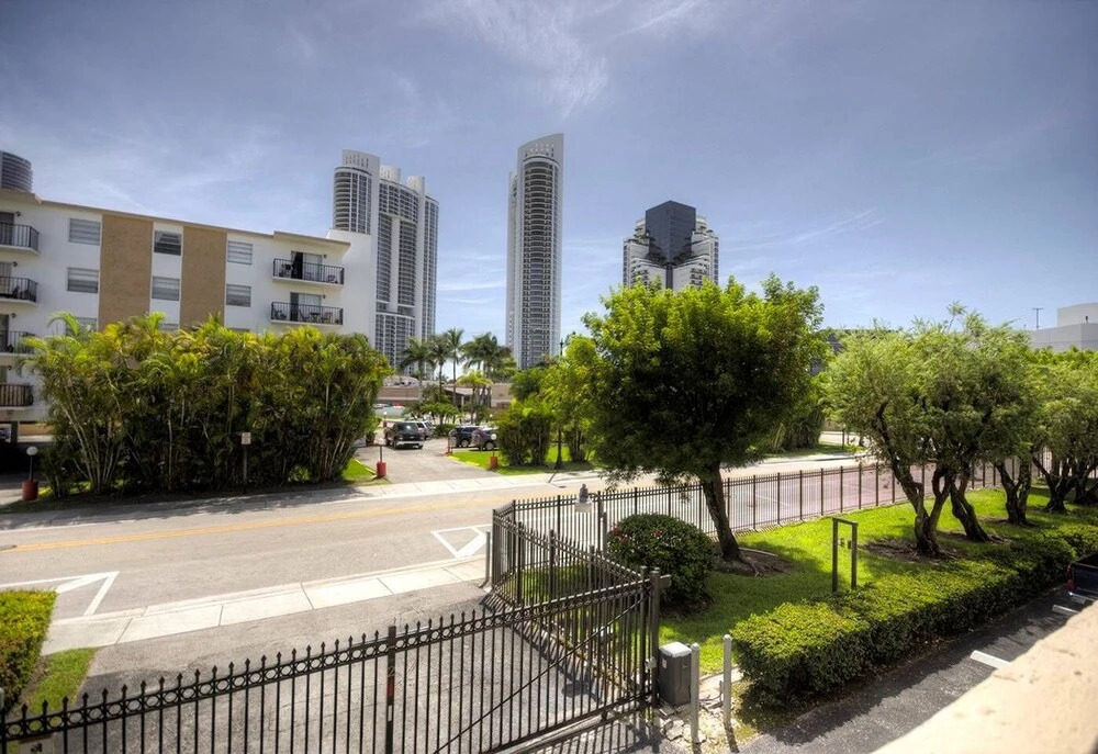 The Isles 105 - Condo 2 People, Sunny Isles