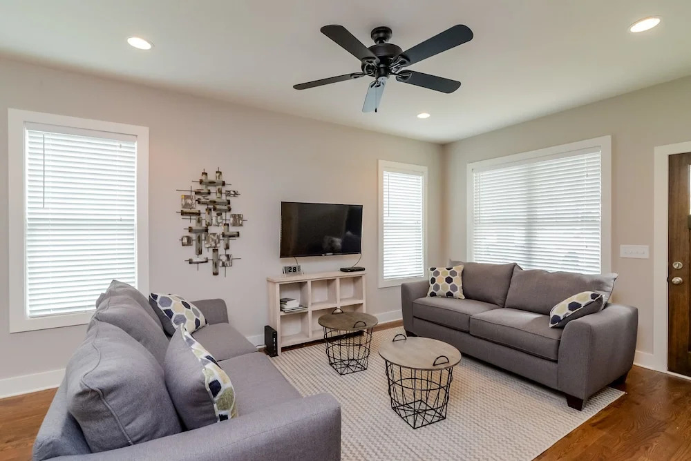 Kline Ave Nashville Home Unit B - 3 Br Condo