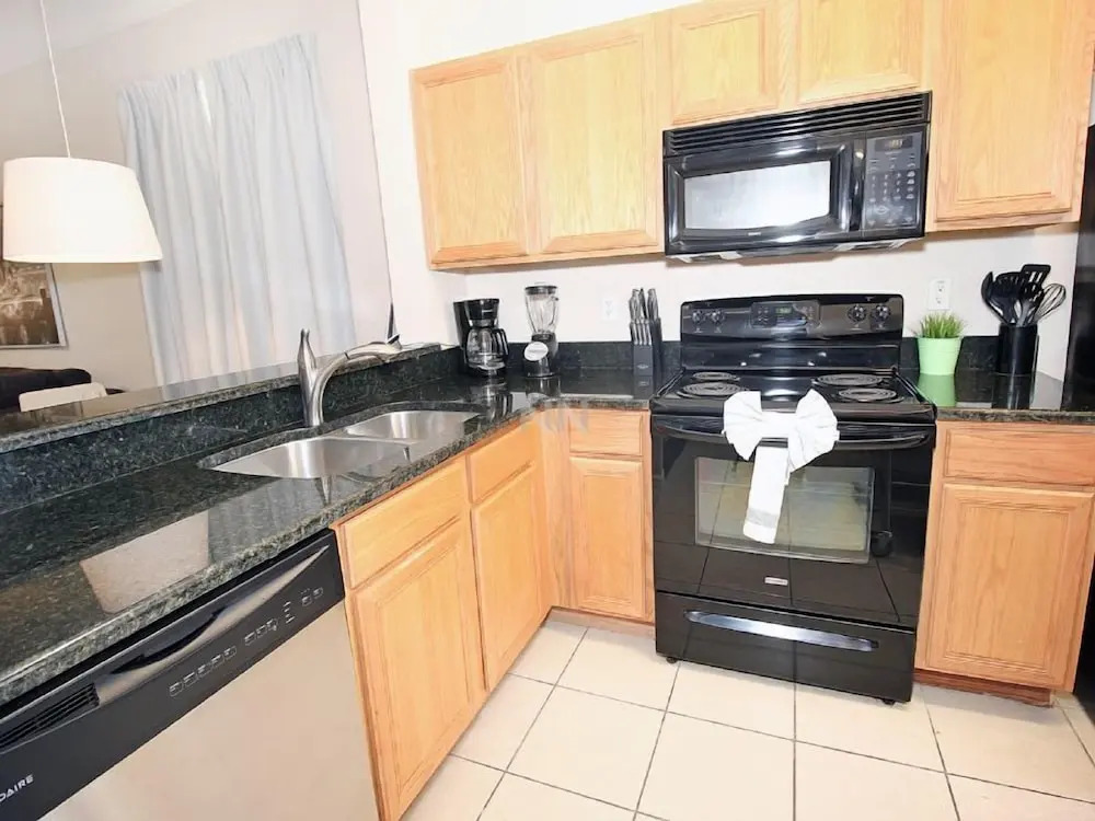 Fv62884 - Regal Oaks - 4 Bed 3.5 Baths Townhome