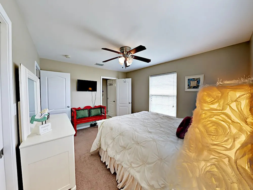 420 Chloes Way - Three Bedroom Home