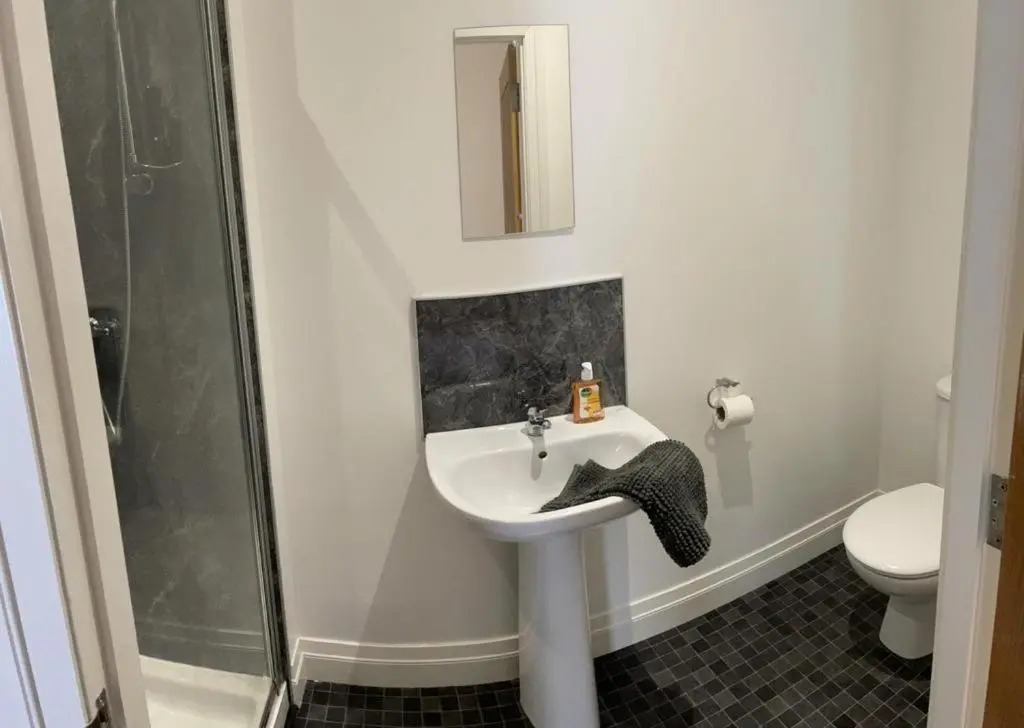Little Ship Inn Rooms