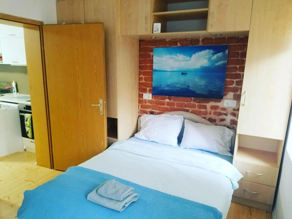 Sirma's Studio - Artsy Quiet 1-Bdrm in the Prime Center of Skopje