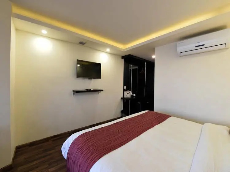Hotel QiK Stay at The High Walls