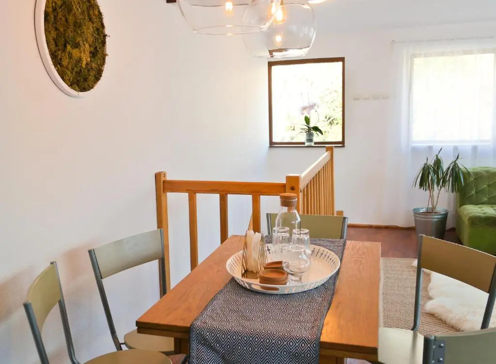 AmurguluiBnB 3 Rooms Apartment with Mountain View