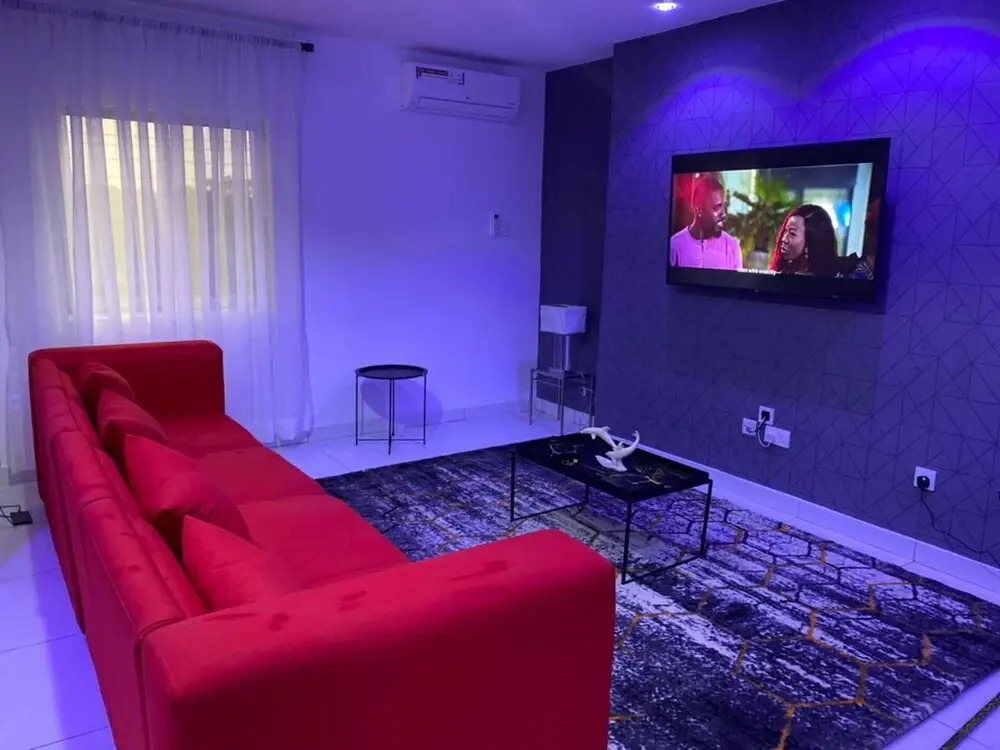 A Newly Furnished 2 Bedroom Apartment