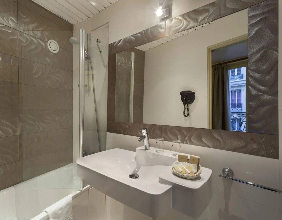 Hotel La Folie des Pres - Saint-Germain-des-Pres