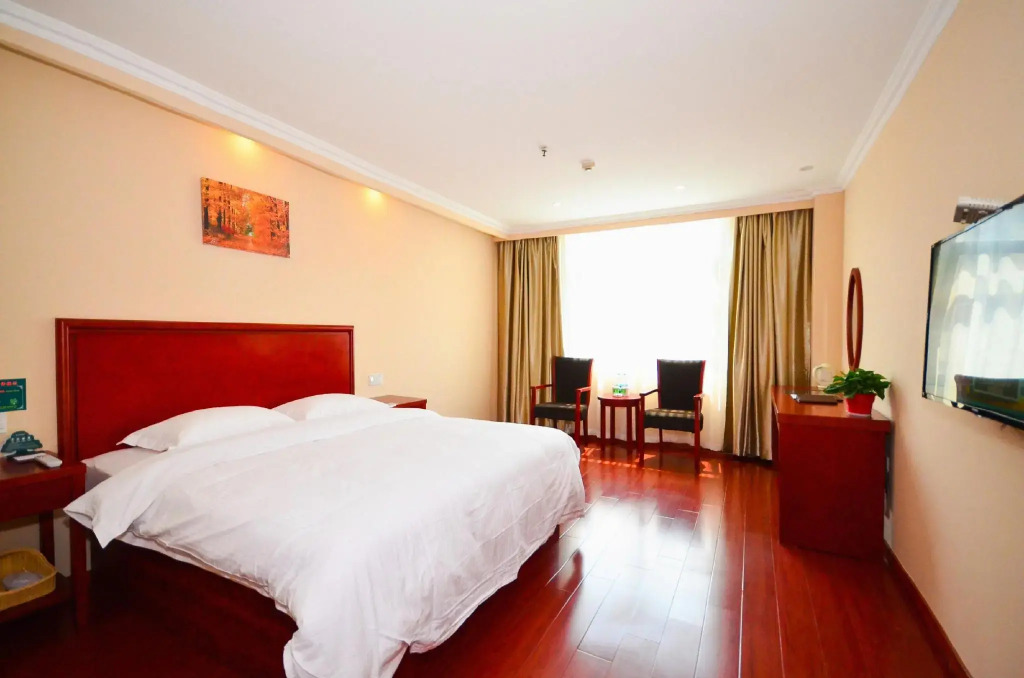 GreenTree Inn JIangSu XuZhou PeiXian Bus Station TangMu Road Business Hotel