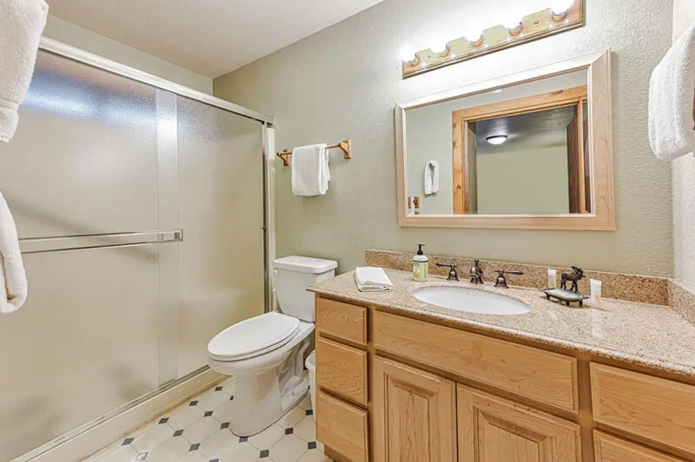 Four Bears Lodge by Tahoe Mountain Properties
