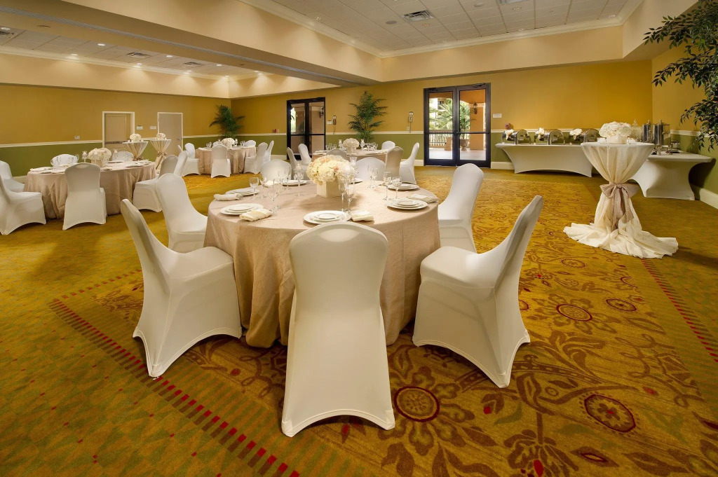 Floridays Orlando Two & Three Bed Rooms Condo Resort