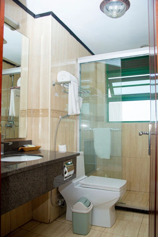 Highlands Suites Hotel and Apartments
