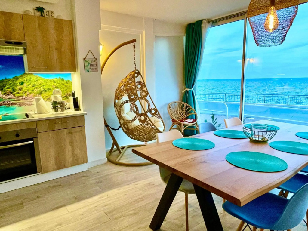Magnifique appartement en front de mer, Caneylles