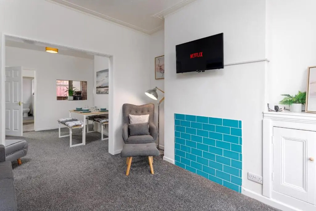 Air Host and Stay - Grafton House amazing view sleeps 6 free parking