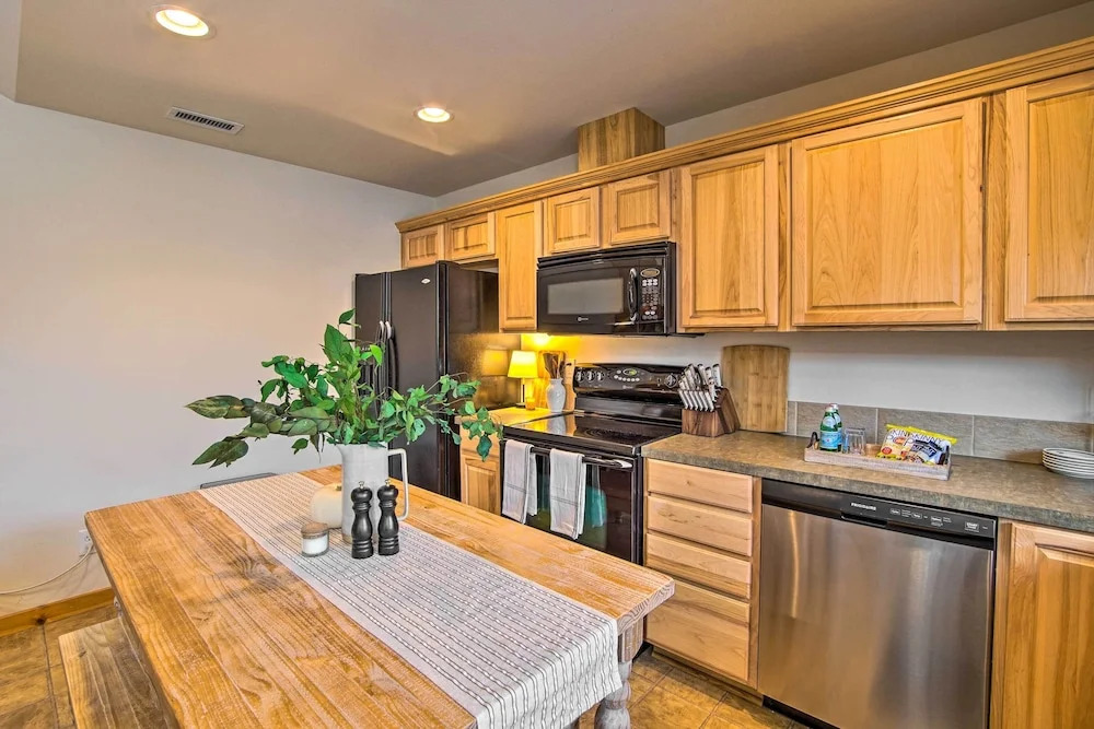 Comfortable Ronald Condo Near Cle Elum Lake!