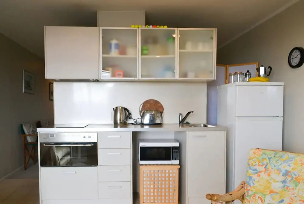 Uptown Top Floor Studio Apartment