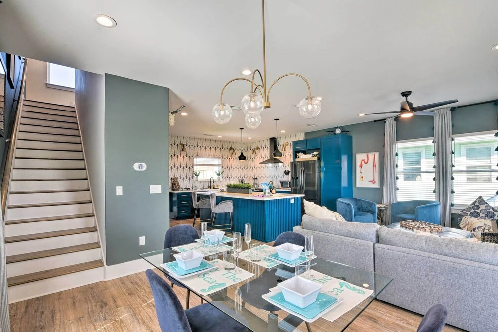 Peaceful Galveston Getaway w/ Deck: Walk to Beach