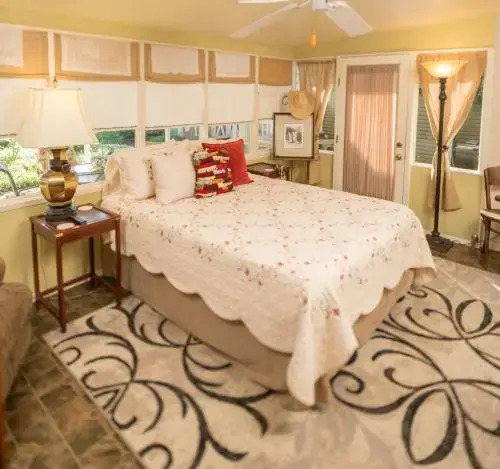 Studio B Guest House