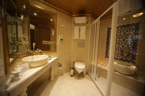 Marmara Deluxe Hotel