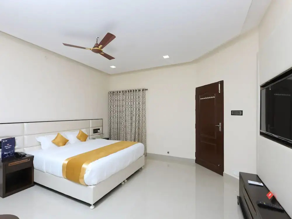 OYO 13820 Coco Retreat Farm