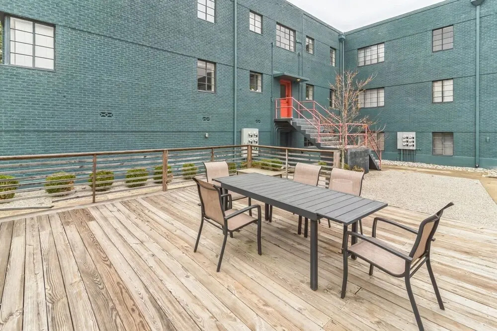 Vintage Elegance - Condo Steps Away From Casino