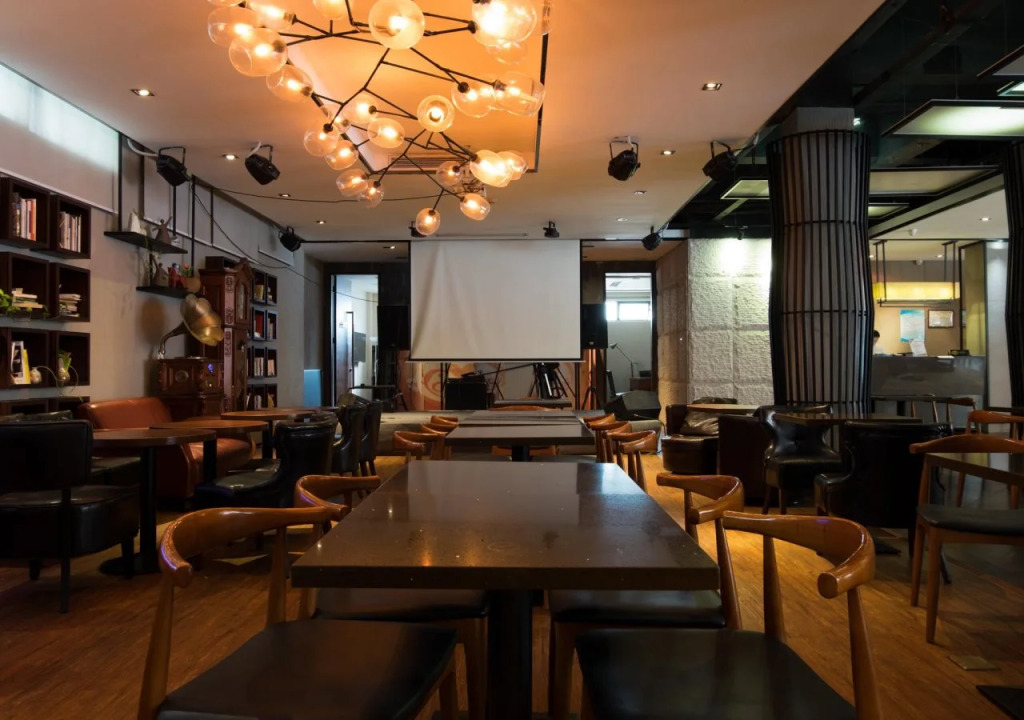 H Life Hotel