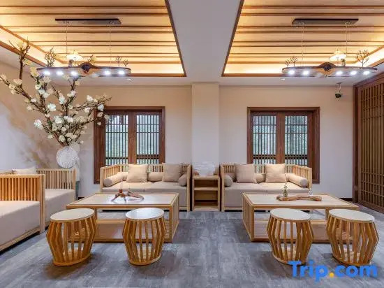 Qingjing Hostel