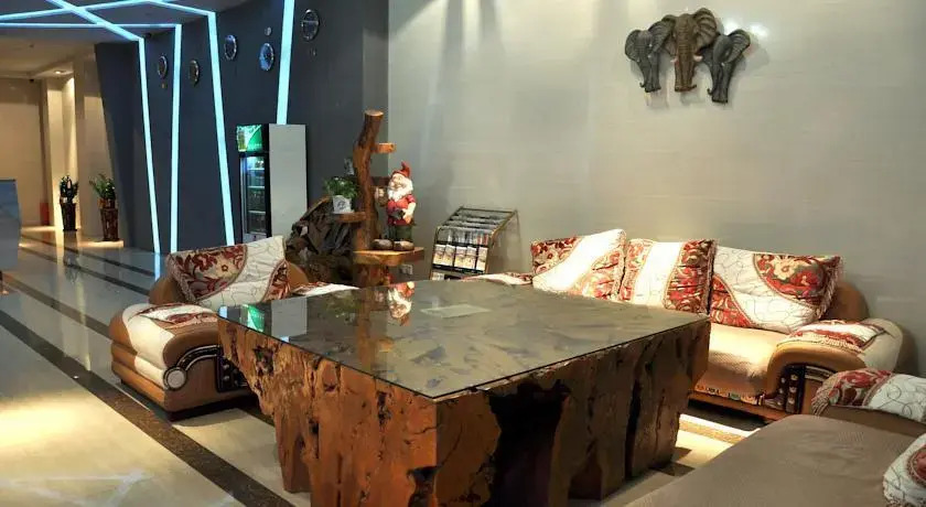 Guangzhou Chen Long Hotel (Da Shi)