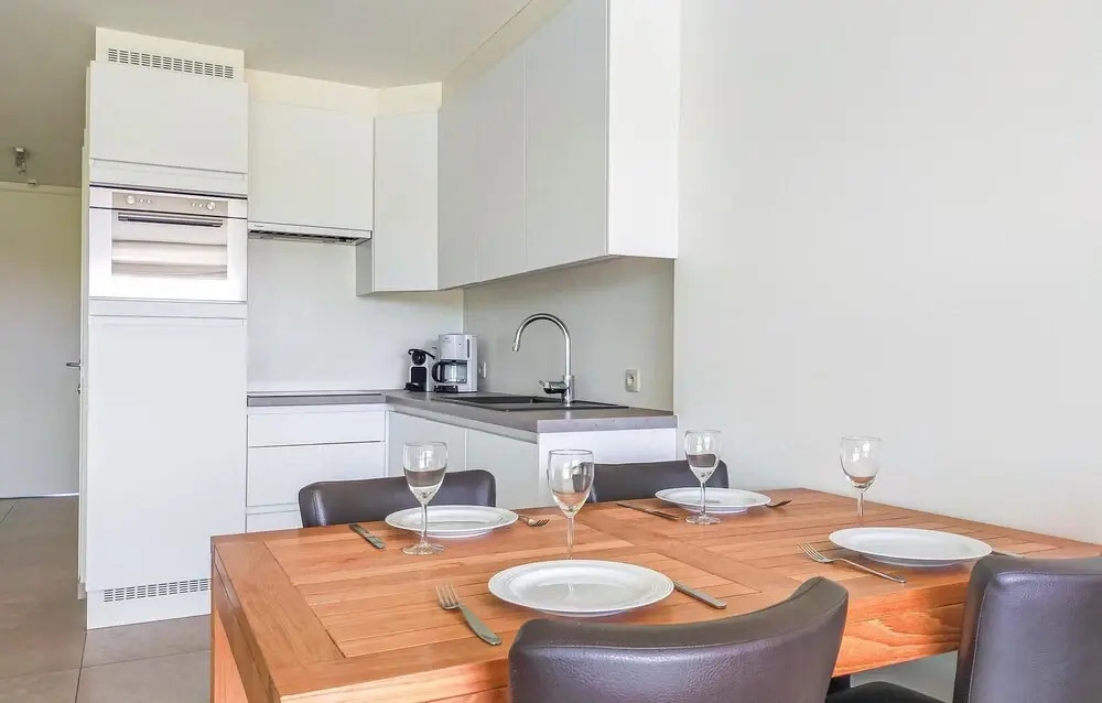 Stunning Apartment in Oostende With Wifi and 2 Bedrooms