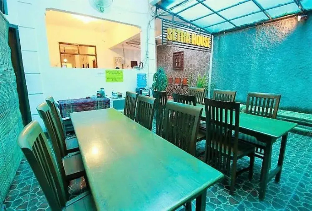 OYO 418 Setra House