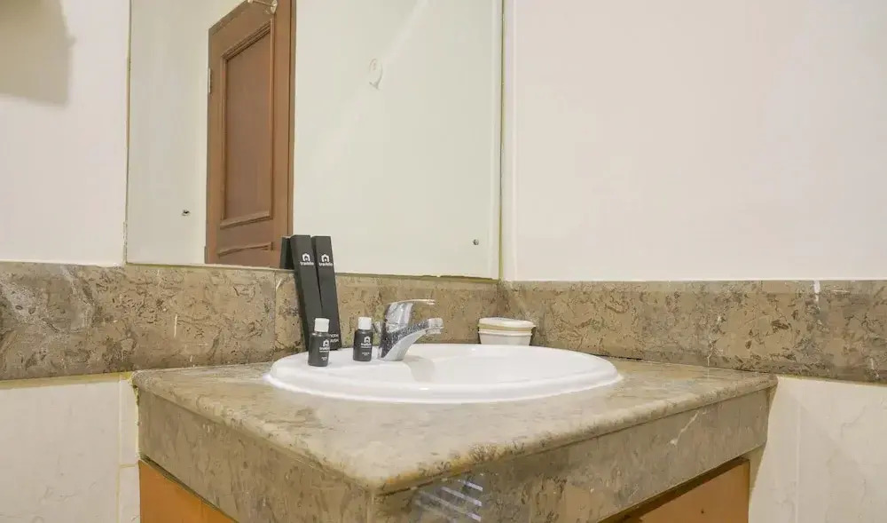 Comfort And Simply Look 1Br At Bellezza Apartment