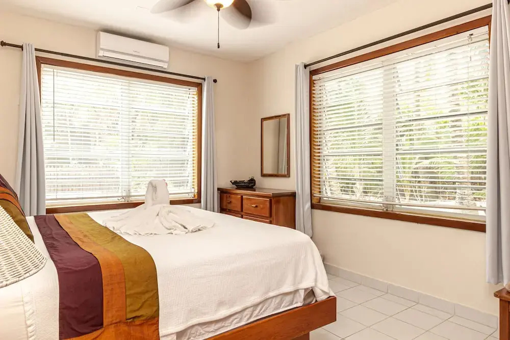 Coral Bay Villas - Lionfish Suite
