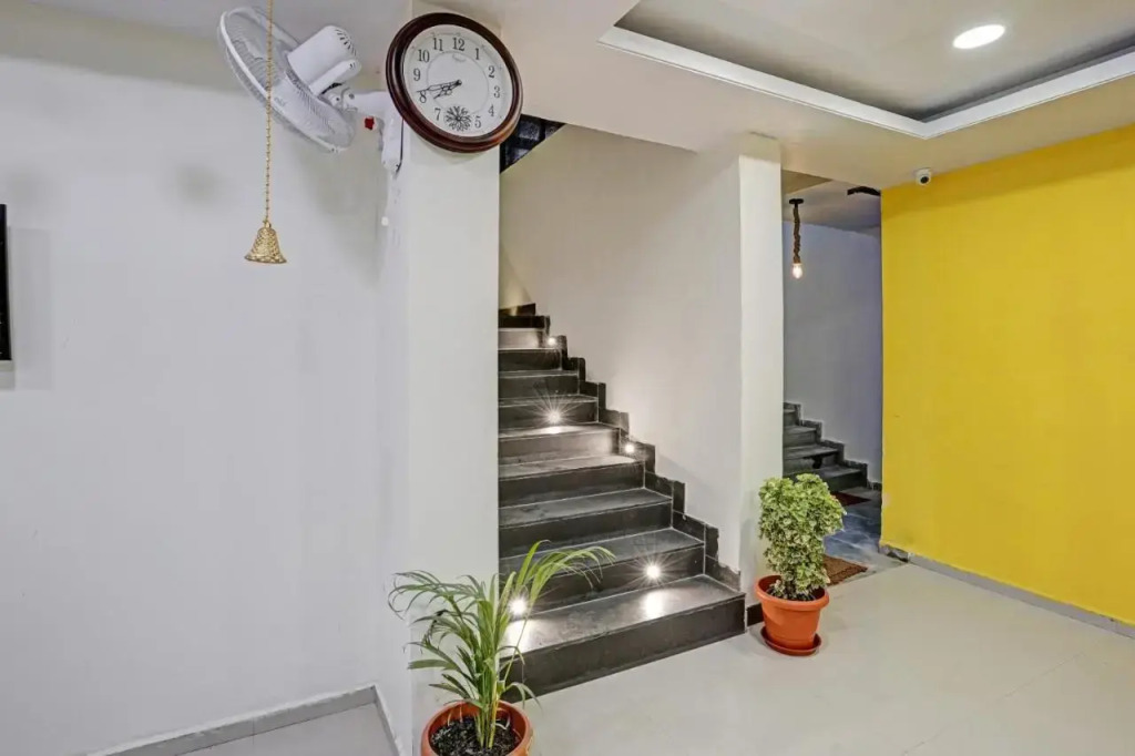 OYO Flagship 70132 Hotel Lemon Grass