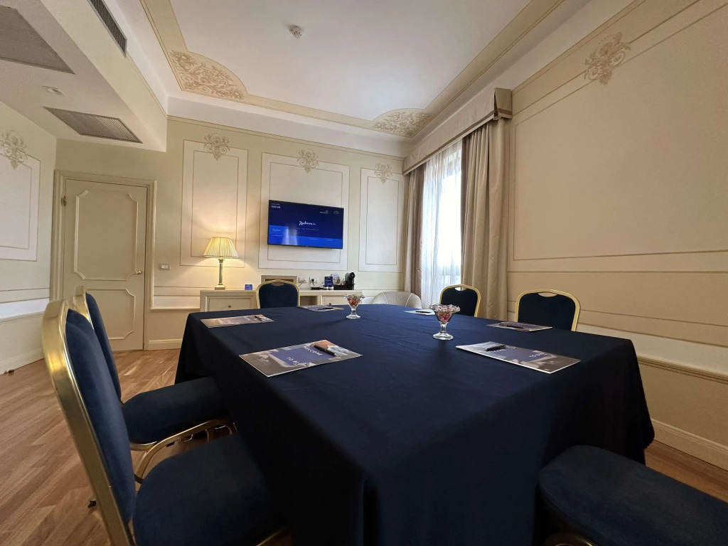 Radisson Blu GHR Rome