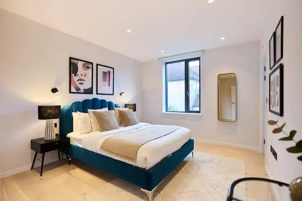 The Brondesbury Place - Bright 2bdr Flat With Balcony + Parking