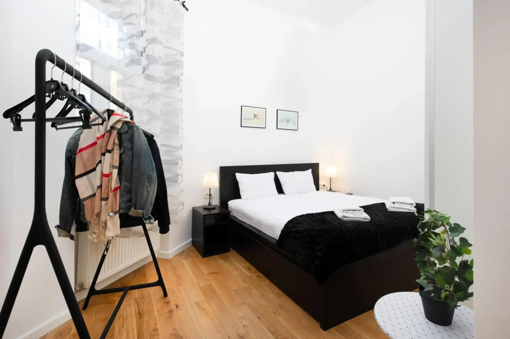 Art Pavilion Central Studio Apartment