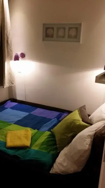Qstay Bed & Breakfast